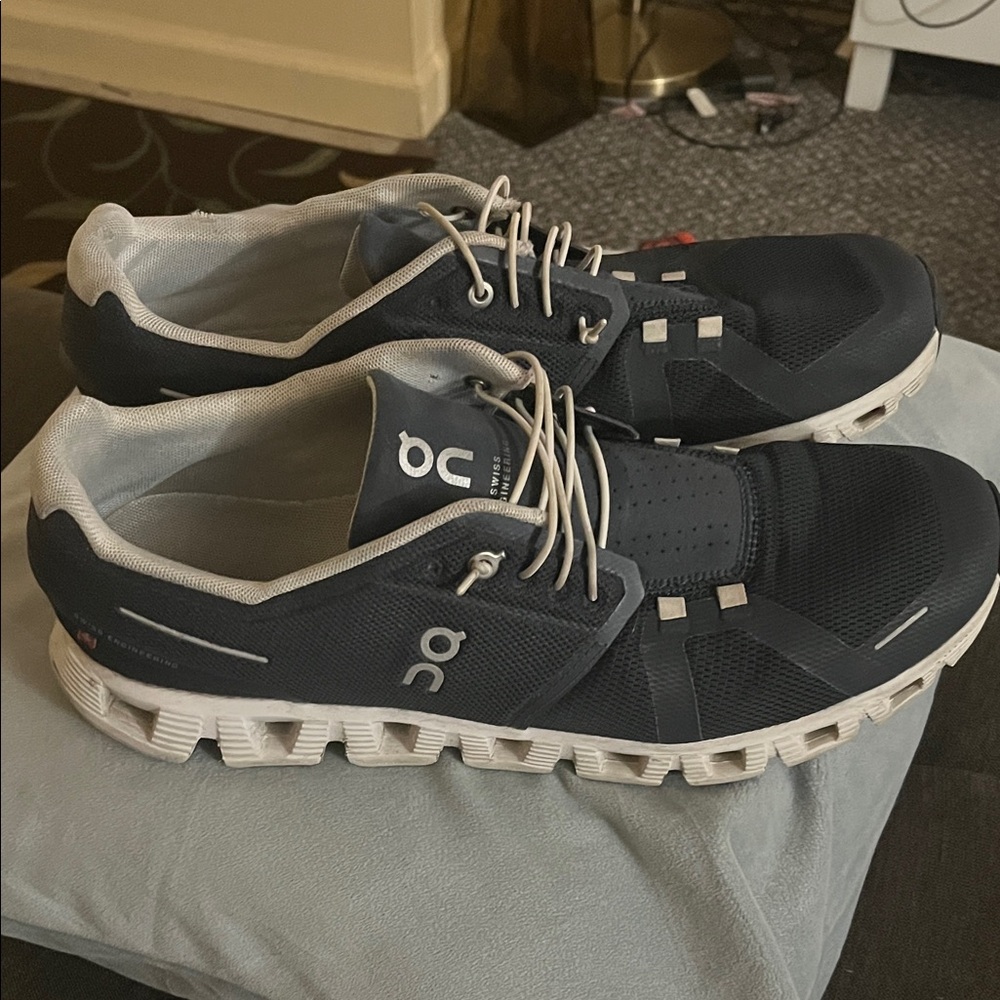 On Men's Dark Blue and White Sneakers